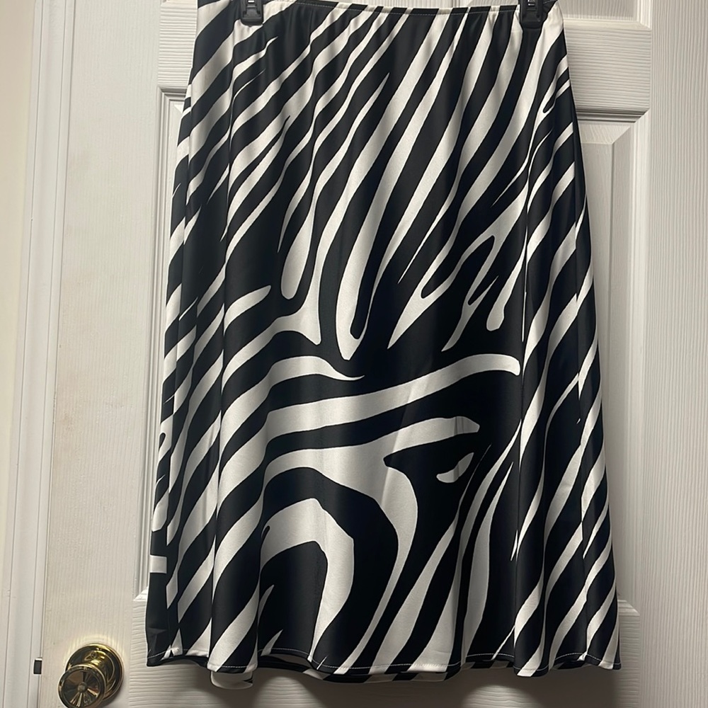 WMN size 14 Alfani Zebra print skirt